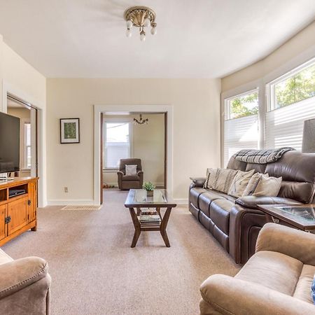 Azusa House Hood River Bagian luar foto