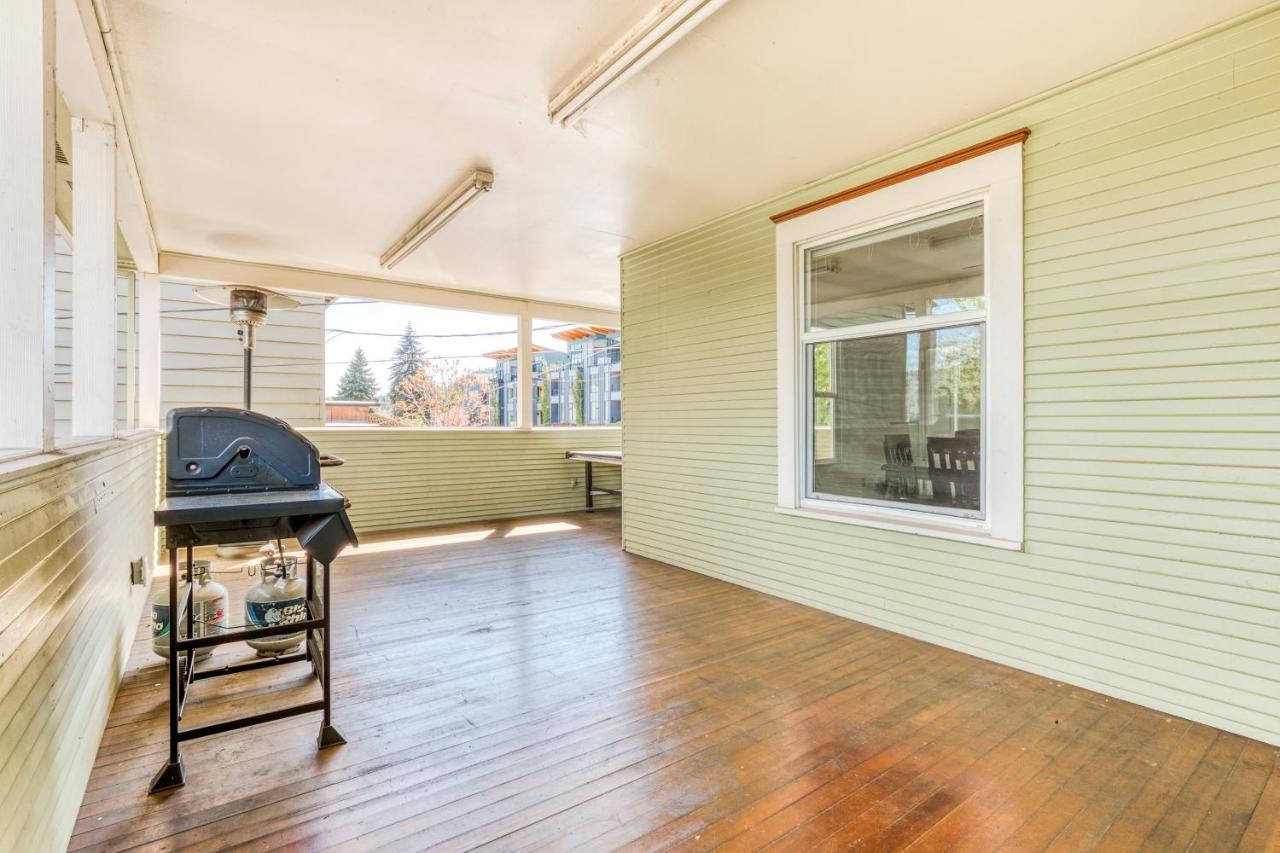 Azusa House Hood River Bagian luar foto