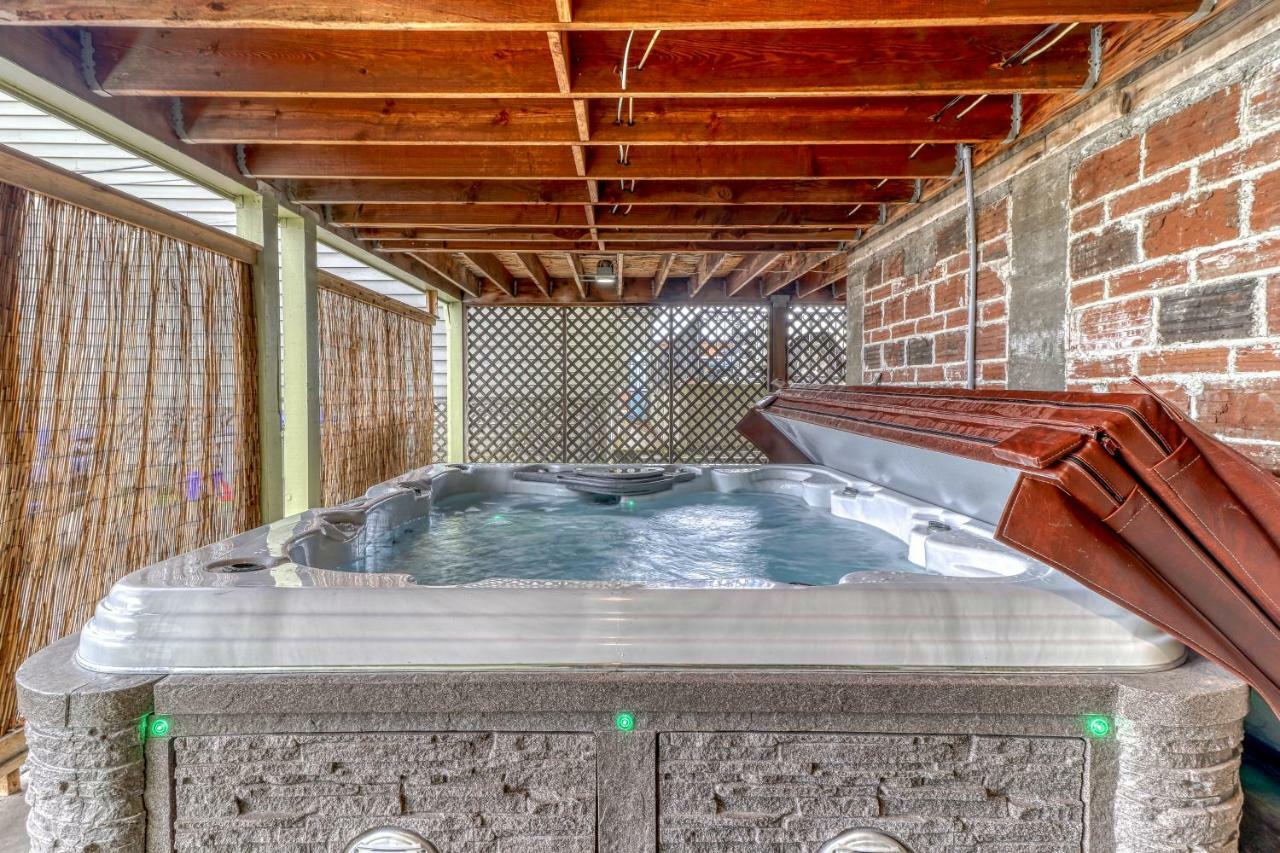 Azusa House Hood River Bagian luar foto